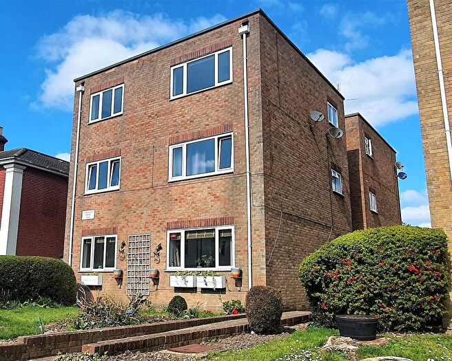 2 Bedroom Flat To Rent In Waterloo Road, Southampton, SO15
