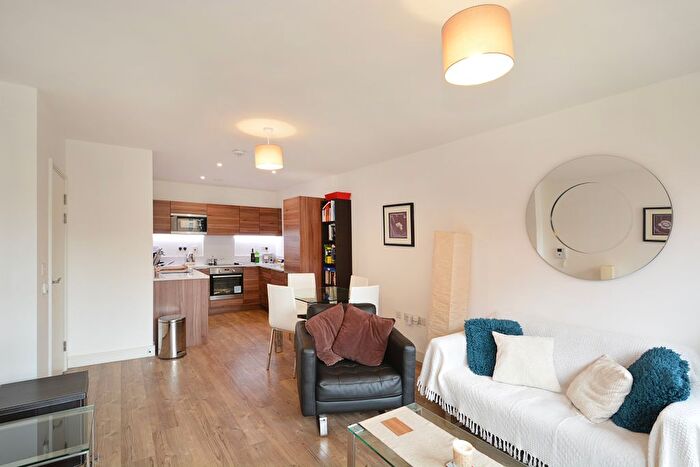 1 Bedroom Flat To Rent In Copenhagen Court, Pell Street, SE8