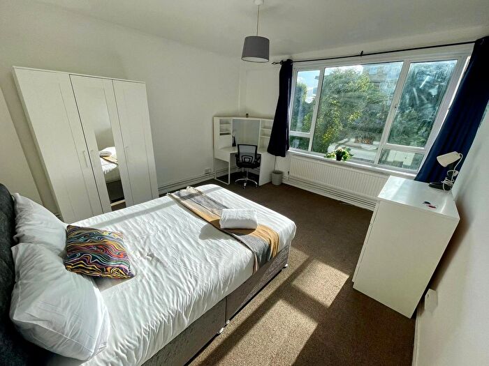 4 Bedroom Flat To Rent In Rochester Square, Camden, Ucl, Lse, West End, London, NW1