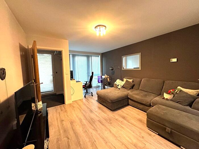 1 Bedroom Flat To Rent In Charcot Road, London, NW9