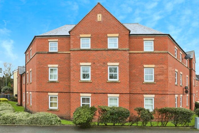 2 Bedroom Flat To Rent In Webbs Court, Northwich, CW9