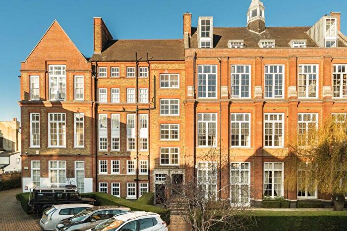 1 Bedroom Flat For Sale In Amies Street, Clapham Junction, SW11