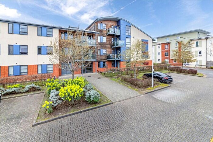1 Bedroom Apartment To Rent In Chertsey, Surrey, KT16