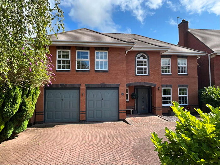 6 Bedroom Detached House For Sale In Carnoustie Close, Birkdale, Southport, PR8