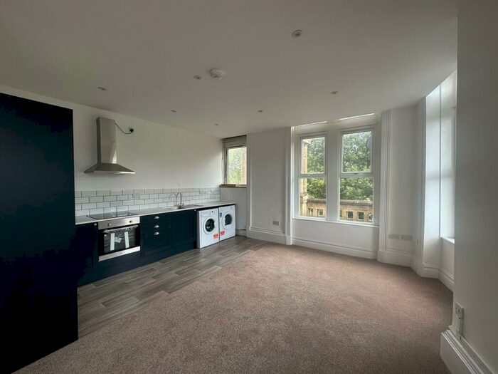 1 Bedroom Apartment To Rent In Lower Holmes Street, Barry, CF63