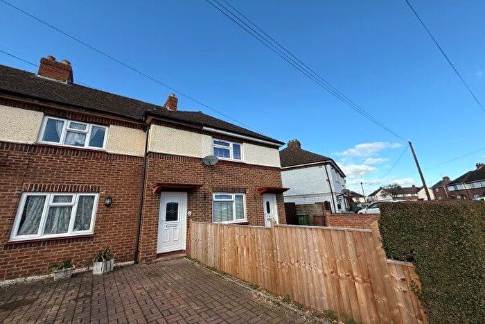 3 Bedroom Terraced House To Rent In Thames Road, Cheltenham, GL52