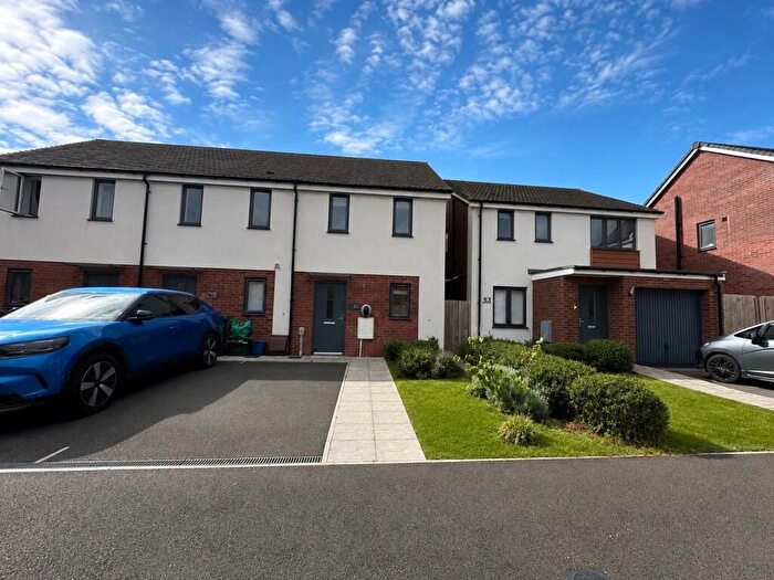 2 Bedroom End Of Terrace House For Sale In Channings Drive, Tithebarn, Exeter, EX1