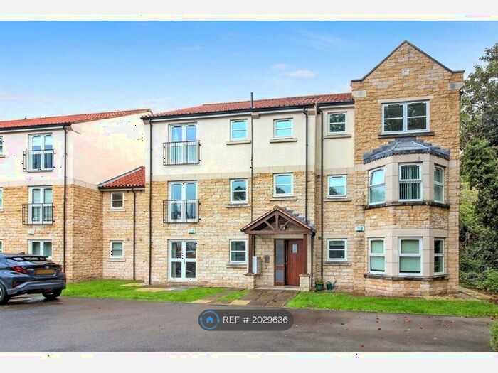 2 Bedroom Flat To Rent In Abbeystone Way, Monk Fryston, Leeds, LS25