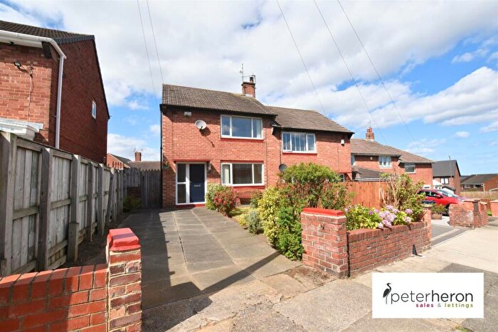 2 Bedroom Semi-Detached House To Rent In Rotherfield Square, Redhouse, Sunderland, SR5