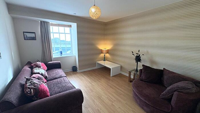 2 Bedroom Flat To Rent In Market Street, The City Centre, Aberdeen, AB11