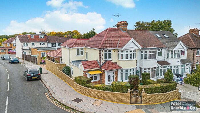4 Bedroom Property For Sale In Rydal Crescent, Perivale, Greenford, UB6