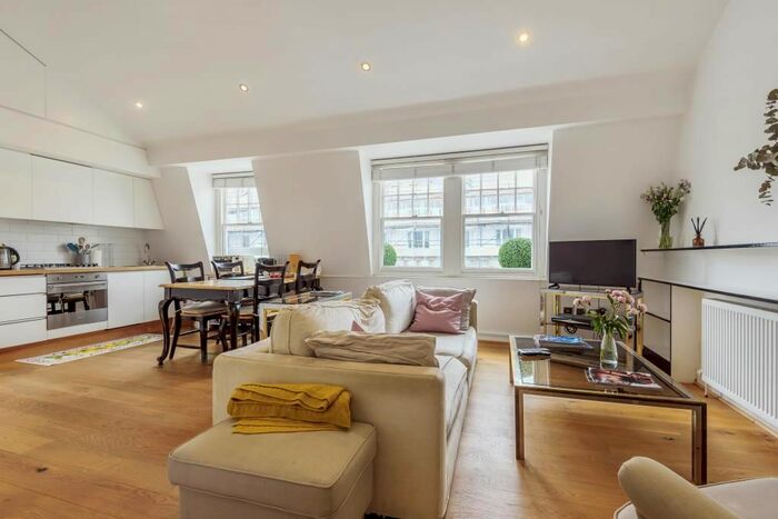 2 Bedroom Flat To Rent In Gloucester Terrace, Bayswater, W2