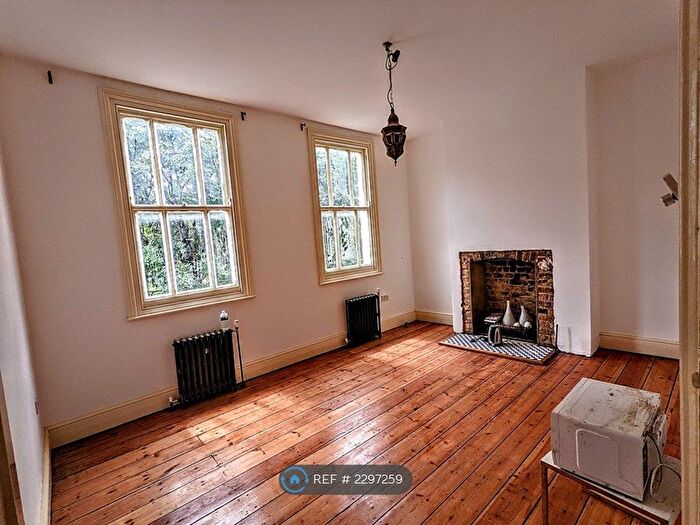 4 Bedroom Terraced House To Rent In Derbyshire Street, London, E2