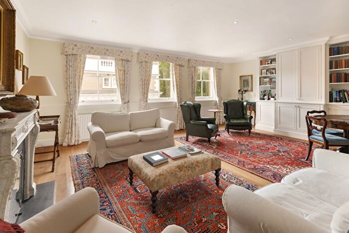 3 Bedroom Maisonette To Rent In Onslow Gardens, London, SW7
