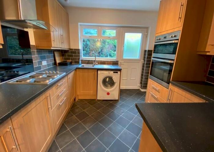 3 Bedroom Semi-Detached House To Rent In Melbourne Road, Bushey, WD23