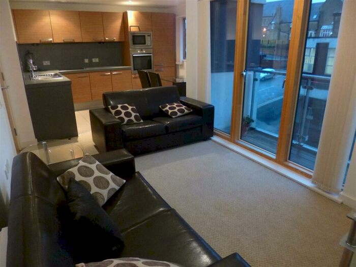 2 Bedroom Apartment To Rent In Britton House, Green Quarter, M4