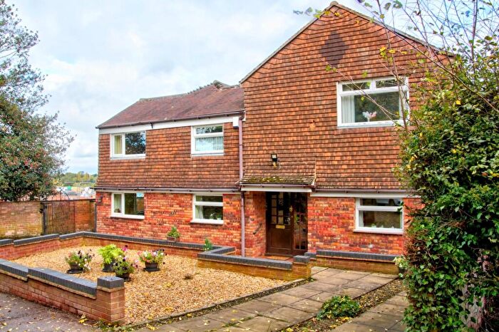 4 Bedroom Farm House For Sale In Cromwell Lane, Coventry, West Midlands, CV4
