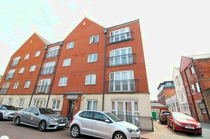 2 Bedroom Apartment To Rent In Burt Place, Cardiff Bay, CF10