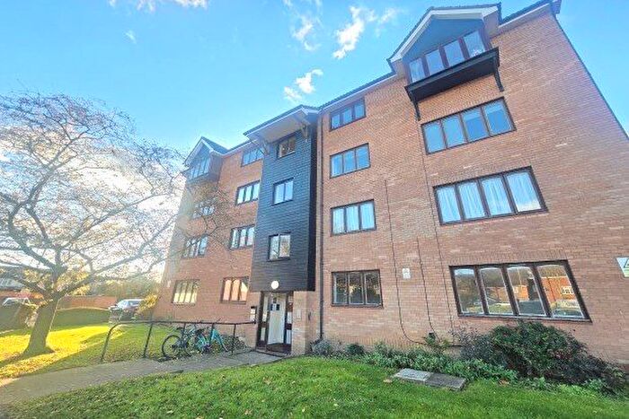 1 Bedroom Flat To Rent In Shepley Mews, Enfield, EN3