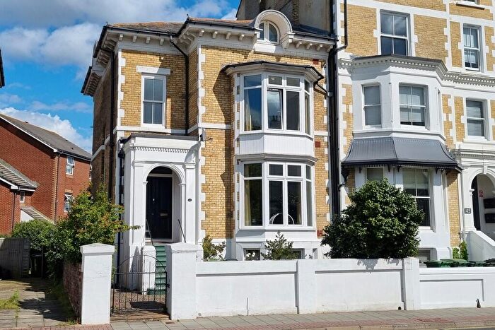 4 Bedroom Semi-Detached House For Sale In Southsea, Hampshire, PO5