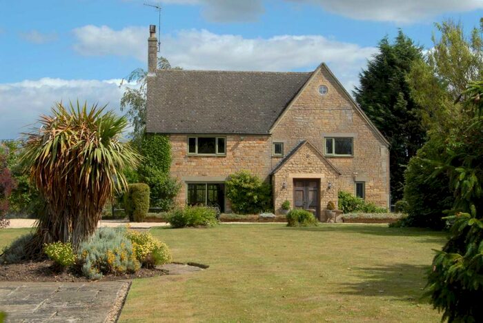 4 Bedroom Detached House To Rent In London Road, Moreton In Marsh, GL56