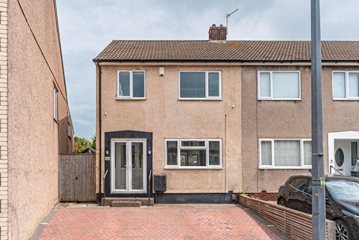 3 Bedroom End Of Terrace House For Sale In St. James Street, Mangotsfield, Bristol, Gloucestershire, BS16