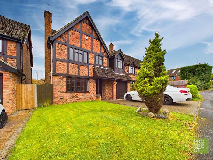 4 Bedroom Detached House To Rent In Wickford Way, Lower Earley, Reading, Berkshire, RG6
