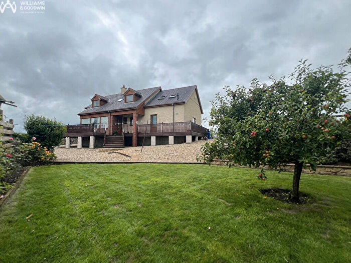 3 Bedroom Detached House For Sale In , Brynteg, Anglesey, LL78