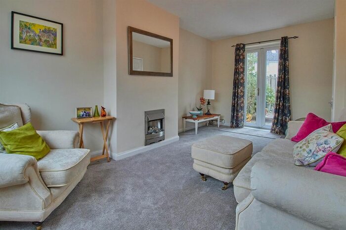 3 Bedroom Semi-Detached House To Rent In Lychgate Lane, Burbage, Hinckley, LE10