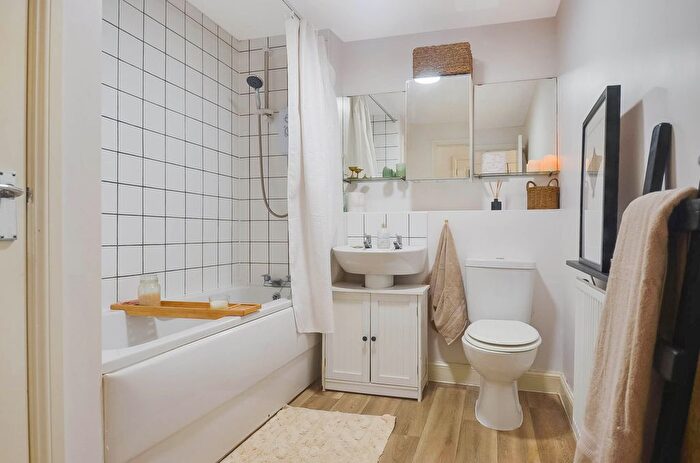 1 Bedroom Flat For Sale In Riddy Walk, Kempston, Bedford, MK42