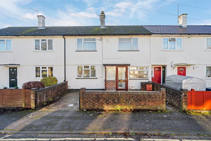 4 Bedroom Terraced House To Rent In Wylie Close, Oxford, OX3