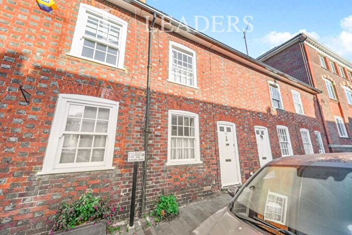 2 Bedroom House To Rent In Lower Dagnall Street, St. Albans, AL3