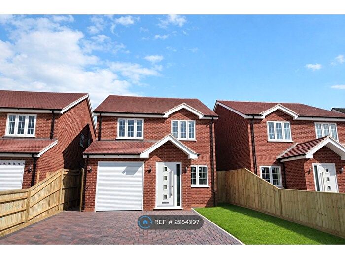 3 Bedroom Detached House To Rent In Compton Close, Earley, Reading, RG6