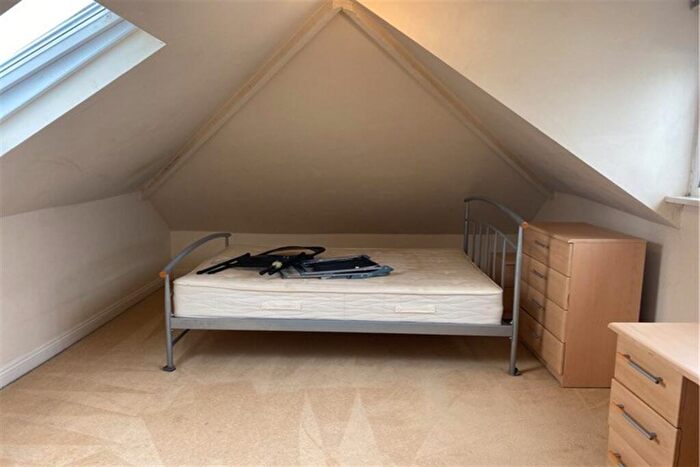2 Bedroom Flat To Rent In Bedroom Flat In Bournemouth, BH1