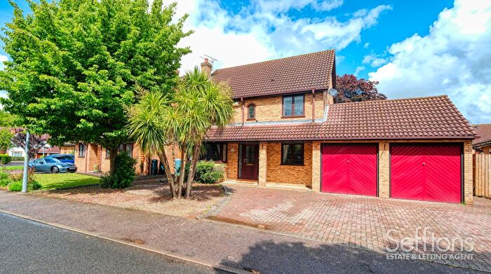 3 Bedroom Detached House For Sale In Broad View, Thorpe End, Norwich, Norfolk, NR13