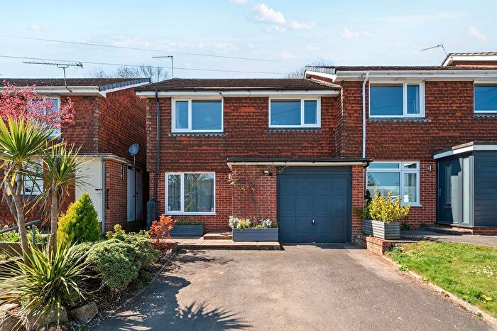 3 Bedroom Semi-Detached House For Sale In The Pastures, Kings Worthy, SO23