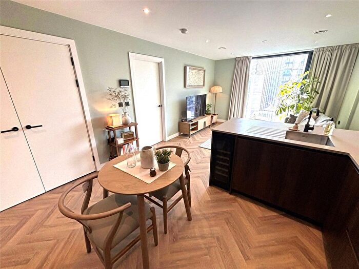 1 Bedroom Flat To Rent In One Eastside, Jennens Road, Birmingham, West Midlands, B4