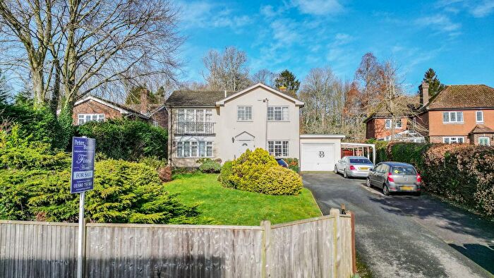 4 Bedroom Detached House For Sale In Burgh Hill, Etchingham, TN19