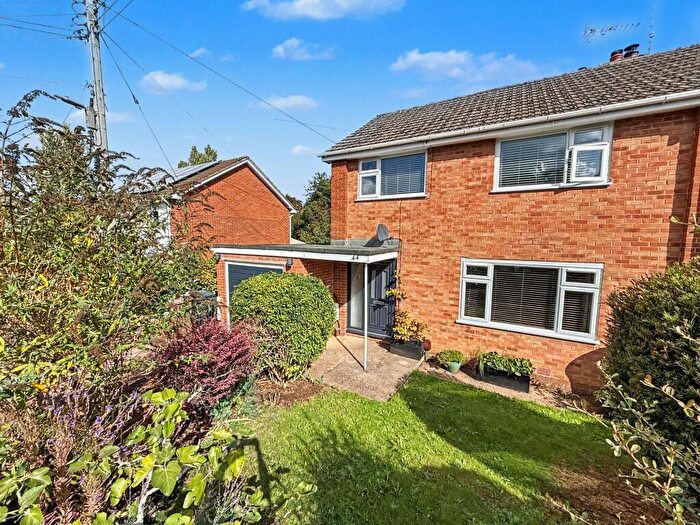 3 Bedroom Semi Detached House For Sale In Branscombe Road, Tiverton, EX16