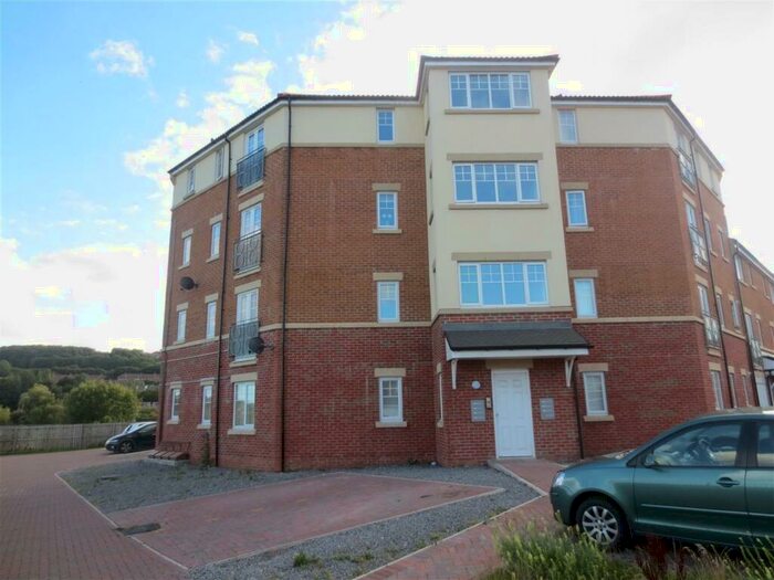 3 Bedroom Apartment To Rent In Sanderson Villas, St. James' Village, Gateshead, NE8