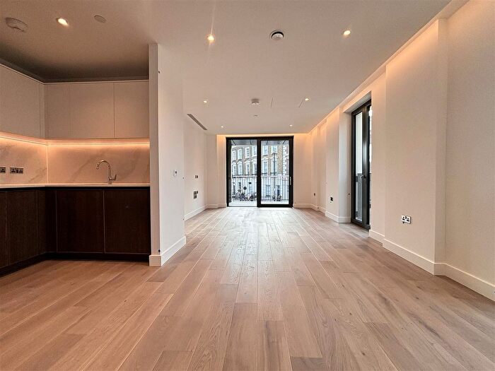 2 Bedroom Flat To Rent In Postal Way, London, WC1X