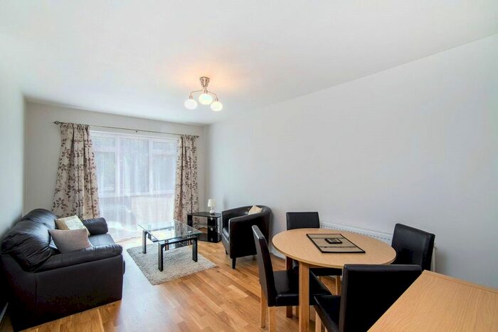 1 Bedroom Flat To Rent In Ravensmede Way, Chiswick, London, W4