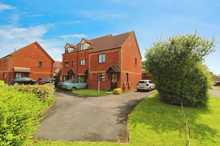 3 Bedroom Terraced House To Rent In Lea Close, St. Andrews Ridge, Swindon, SN25