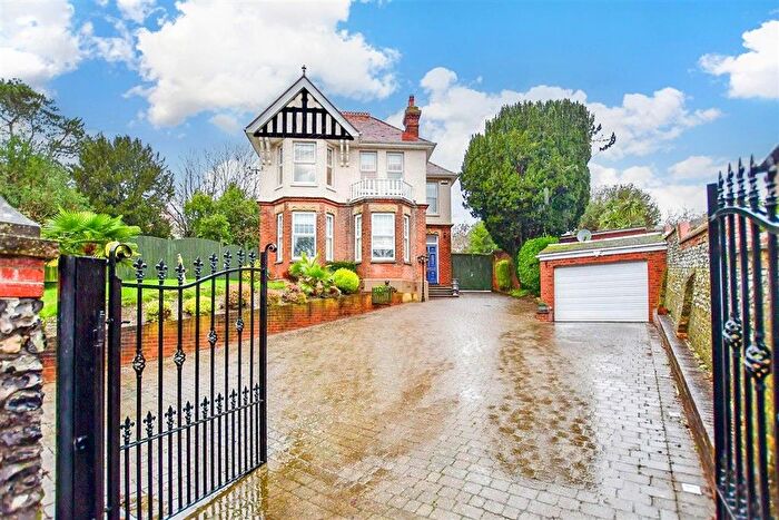 4 Bedroom Detached House For Sale In Old Park Avenue, Dover, Kent, CT16