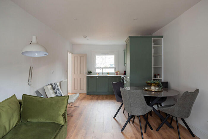 2 Bedroom Flat For Sale In Rokeby Road, Brockley, SE4