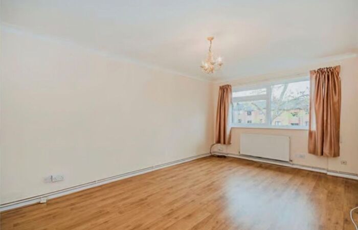2 Bedroom Flat To Rent In Grove Road, Sutton, SM1