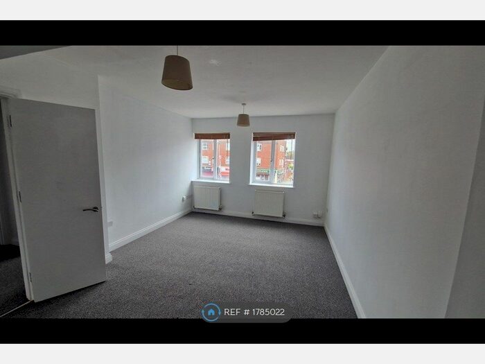 2 Bedroom Flat To Rent In Shenley Road, Borehamwood, WD6