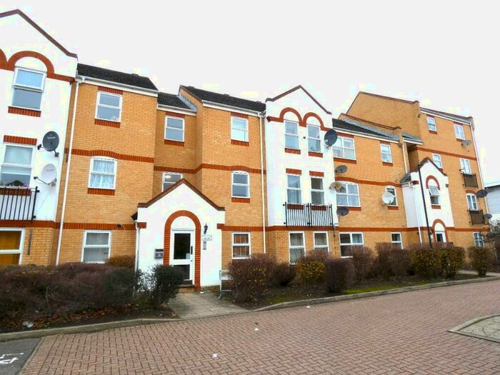 2 Bedroom Flat To Rent In Aaron Hill Road, Beckton, London, E6