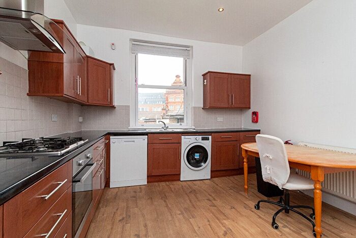 3 Bedroom Maisonette To Rent In Victoria Road, Kilburn, London, NW6