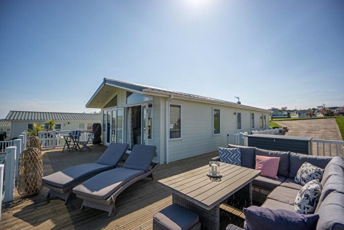 3 Bedroom Park Home For Sale In Abersoch, Pwllheli, LL53